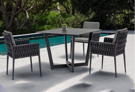 Good price Outdoor table and 4pcs chairs made with weather resistant UV rope and aluminum frame built for gardens courtyards and villas online